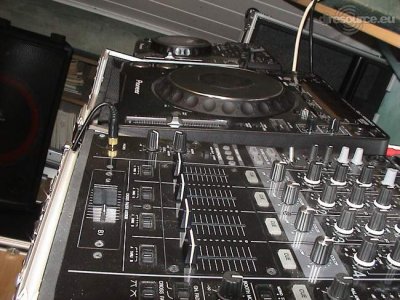 Our MEMBERS can Enlarge : ChefCock's DJ-Booth